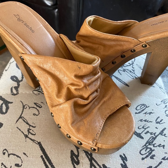 Women’s clog heels - Picture 2 of 3